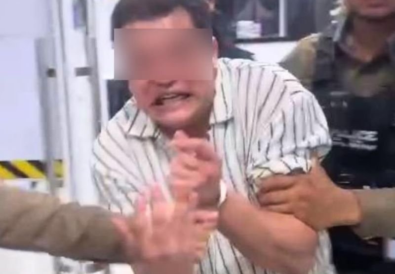 Um 00:20 Uhr wurden Beamte der Sonderabteilung und des Ordnungsamtes von Pattaya vom Inhaber einer Bar alarmiert, dass ein ausländischer Gast seine Rechnung nicht beglichen hatte. Die Beamten lokalisierten den Mann und brachten ihn zur weiteren Bearbeitung zur Polizeiwache von Pattaya.
