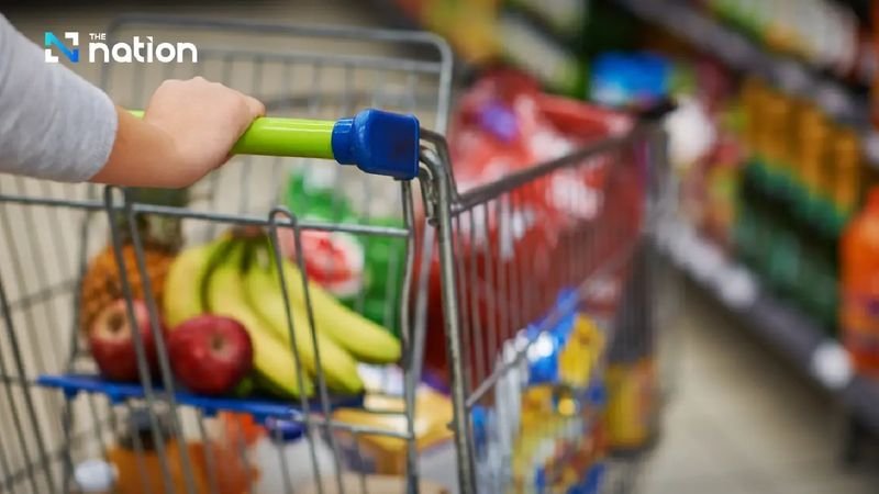 Chinesische Supermärkte expandieren rasant von kleinen Läden in den Gemeinden hin zu großen Einkaufszentren und Touristenstädten in ganz Thailand. Ihr Wachstum wird durch das Angebot einer breiten Palette importierter chinesischer Waren zu niedrigen Preisen befeuert, was auf effiziente Lieferketten und reduzierte Importkosten zurückzuführen ist.