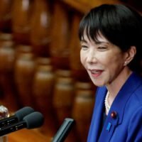 Laut Angaben von Vertretern der Tourismusbranche ist die Zahl japanischer Reisender nach China drastisch zurückgegangen, nachdem die Äußerungen von Premierministerin Sanae Takaichi im November darüber, wie Japan auf einen Notfall in Taiwan reagieren könnte, zu einer Verschlechterung der Beziehungen zwischen den beiden Ländern geführt haben.