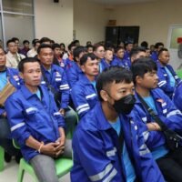 Südkorea hat vier Provinzen im Nordosten Thailands auf eine schwarze Liste gesetzt und die Einfuhr von Saisonarbeitskräften für Landwirtschaft und Fischerei bis 2026 ausgesetzt, nachdem festgestellt wurde, dass einige von ihnen von ihren Arbeitgebern geflohen waren. Das Arbeitsministerium bestätigte am Dienstag den Bericht, der zuvor in den sozialen Medien weite Verbreitung gefunden hatte, wie die Facebook-Seite des Anti-Fake News Center Thailand berichtet.
