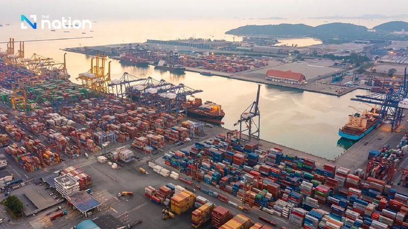 Das Landbrückenprojekt wird als umfassende Energieinfrastrukturinitiative entwickelt, die große Öllager und eine Pipeline zur Verbindung der beiden Küstenlinien Thailands umfasst. Ziel ist es, Thailand als neues Energiezentrum und Alternative zu Singapur für die Länder des Nahen Ostens zur Lagerung und zum Handel mit Rohöl zu etablieren.