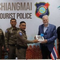 Die thailändische Touristenpolizei hat ihre internationalen Kooperationsbemühungen zur Bekämpfung von Strohmann-Eigentümerstrukturen und illegalen Aktivitäten ausländischer Staatsangehöriger im Tourismussektor ausgeweitet, mit dem Ziel, die Sicherheit und das Vertrauen der Touristen zu stärken.