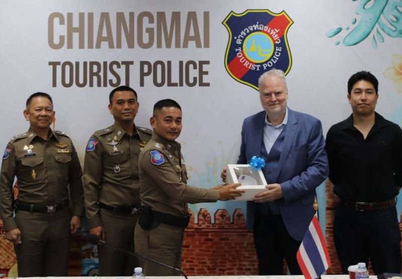 Die thailändische Touristenpolizei hat ihre internationalen Kooperationsbemühungen zur Bekämpfung von Strohmann-Eigentümerstrukturen und illegalen Aktivitäten ausländischer Staatsangehöriger im Tourismussektor ausgeweitet, mit dem Ziel, die Sicherheit und das Vertrauen der Touristen zu stärken.