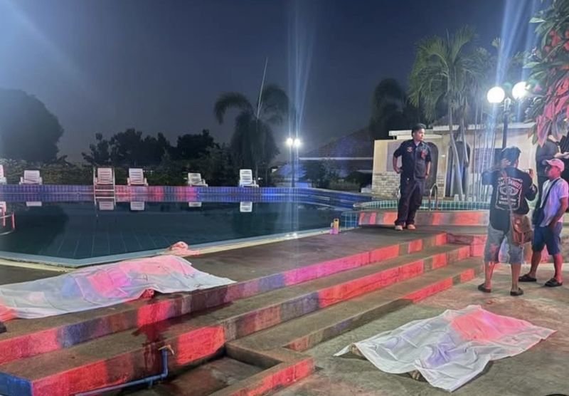 Zwei 14-jährige Mädchen ertranken am Abend des 13. Juni 2026 in einem Wohnpool in Pattaya, Chonburi. Rettungskräfte und Polizei wurden zu dem Pool in einer Wohnanlage in Soi Boon Samphan (Khao Noi), Nong Prue, Bezirk Bang Lamung, gerufen, nachdem berichtet worden war, dass zwei Teenager bewusstlos unter Wasser gefunden worden waren.